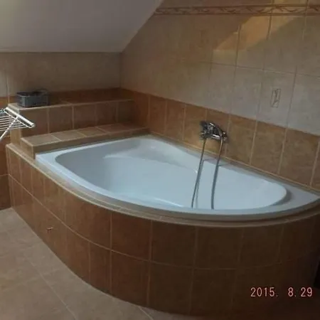 Vitus Nyaralo Feriehus Balatonfenyves